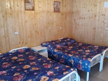 Фото номера Четырехместный номер &quot;Комфорт&quot; Мини-отель Guest House U Natalyi г. Алахадзы 14