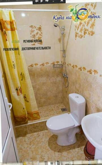 Фото номера Трехместный номер «Комфорт» с душем Гостевой дом Aikas Guesthouse г. Алахадзы 11