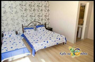 Фото номера Трехместный номер «Комфорт» с душем Гостевой дом Aikas Guesthouse г. Алахадзы 16