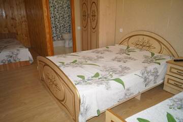 Фото номера Двухместный номер с 1 кроватью Гостевой дом U Aleny Guesthouse г. Алахадзы 7