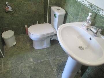 Фото номера Роскошный четырехместный номер Гостевой дом Guest House У ДЕДУШКИ САМВЕЛА г. Алахадзы 21