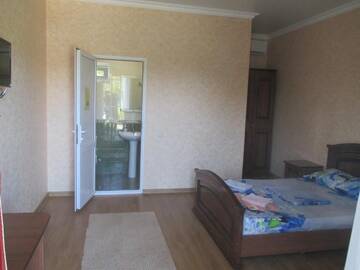 Фото номера Роскошный четырехместный номер Гостевой дом Guest House У ДЕДУШКИ САМВЕЛА г. Алахадзы 27