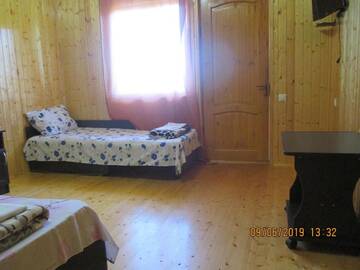 Фото номера Роскошный четырехместный номер Гостевой дом Guest house Mila г. Алахадзы 26